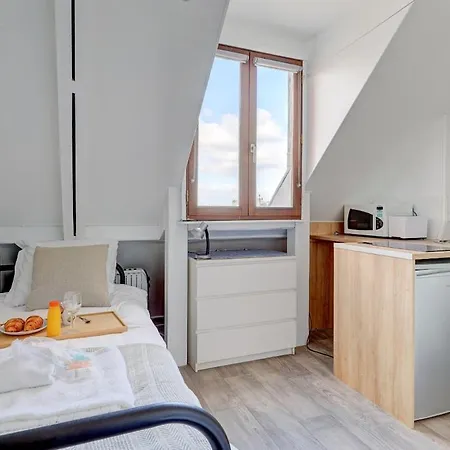 Porte Dauphine 16th باريس